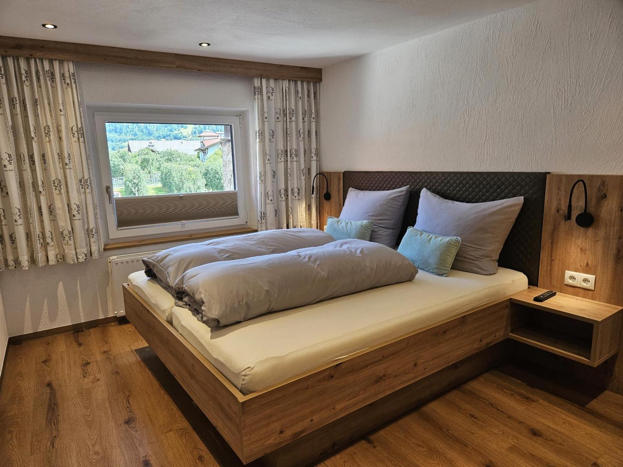 Haus Kathrein Apartment Пруц Екстериор снимка